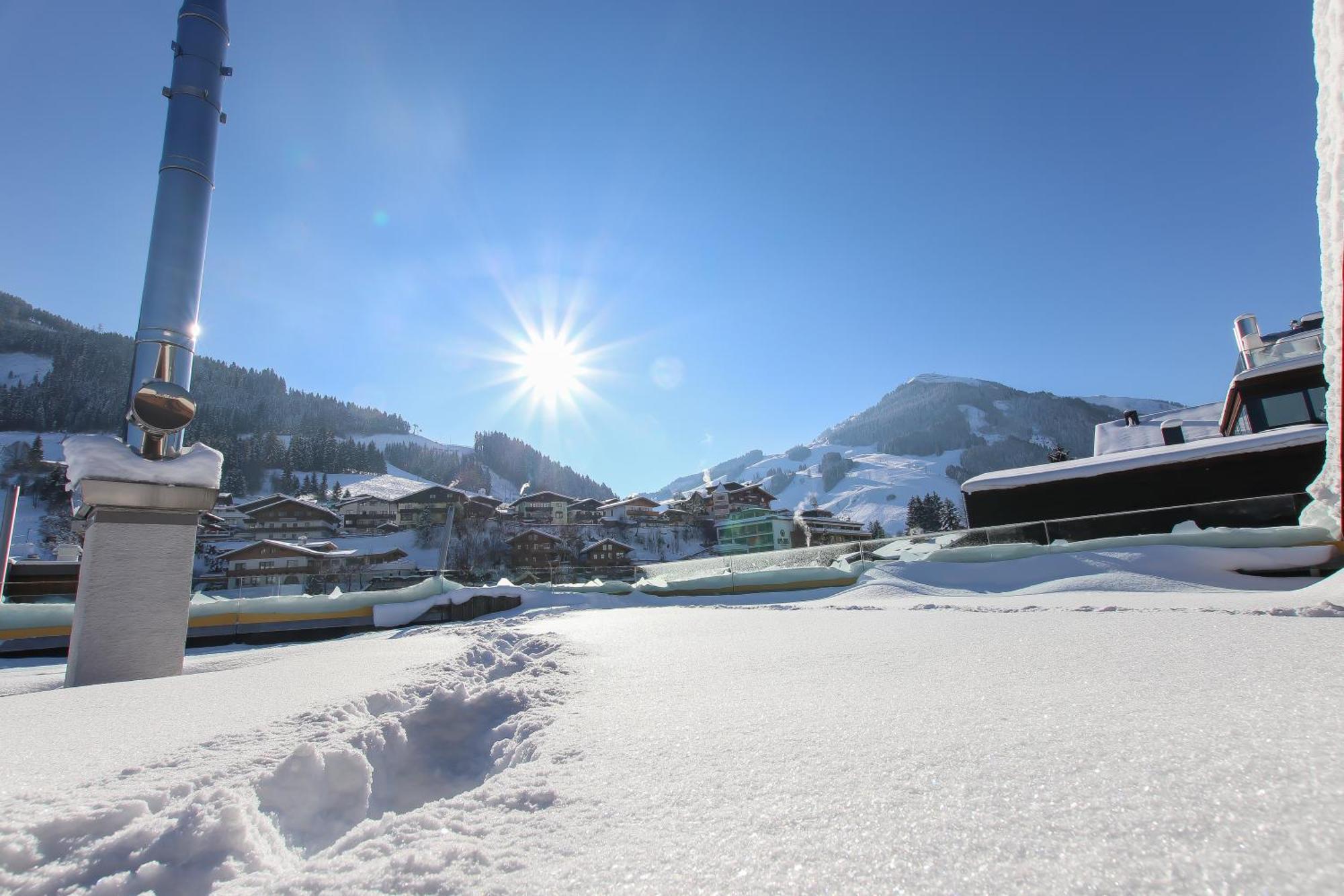 Hotel Sonnberg Saalbach-Hinterglemm Exterior photo